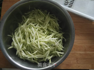 Spicy Shredded Cucumber recipe