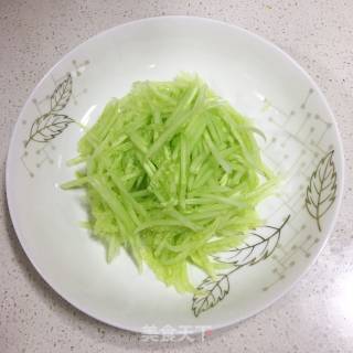 Three Shreds of Cold Salad without Carrots recipe