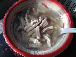 [pork Belly Lily Soup] recipe