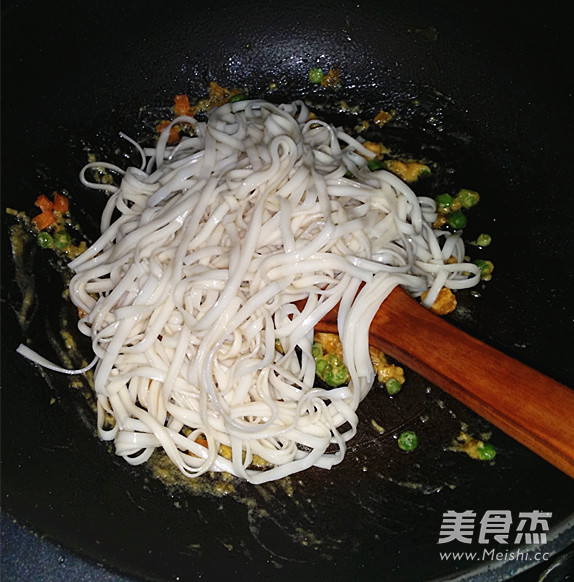 Salted Egg Yolk Sauce Noodles recipe