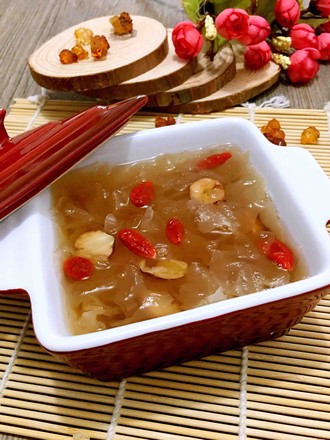 Peach Gum White Fungus Soup recipe