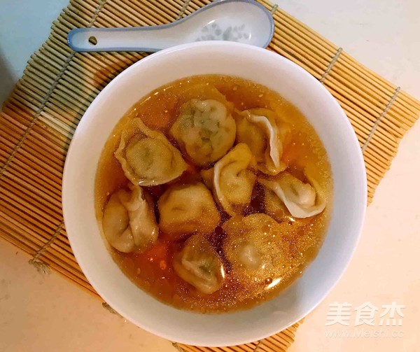 Wontons with Scallion and Pork in Clear Broth recipe