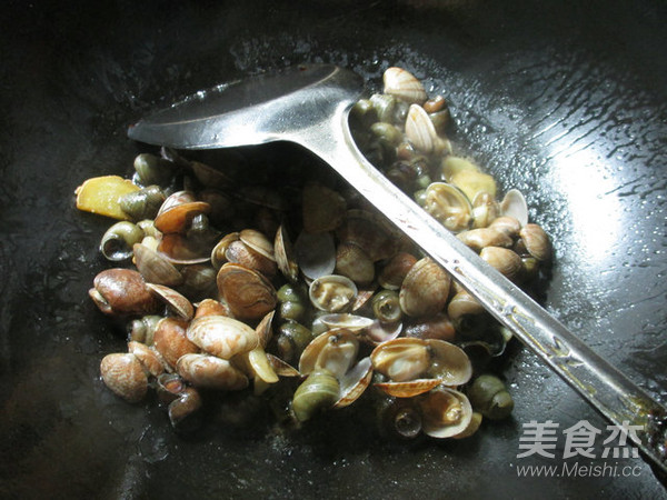 Fried Clams with Snails recipe