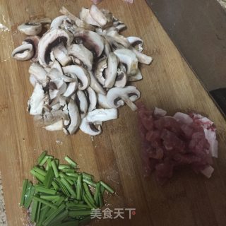 #信之美# Stir-fried Mushrooms with Shredded Pork recipe