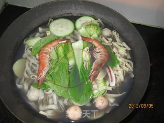 Seafood Noodles recipe