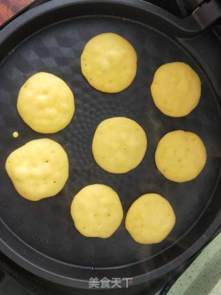 Low-fat Version of Cornmeal and Adzuki Bean Dorayaki recipe