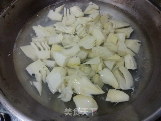 Braised Winter Bamboo Shoots in Oil recipe