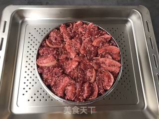 Steamed Pork with Lotus Root Noodles recipe