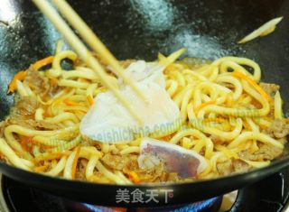 Stir-fried Three Fresh Udon recipe