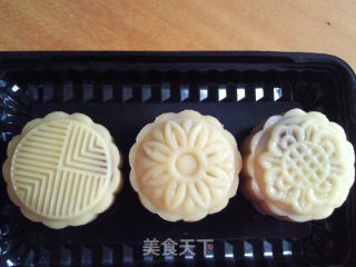 The Temptation of Snowy--the Deliciousness of Moon Cakes recipe