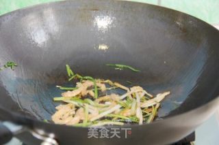 Open Onion Oil Noodles recipe