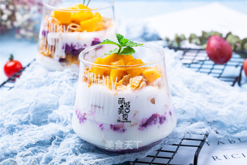Purple Potato Yogurt Crunchy Cup recipe