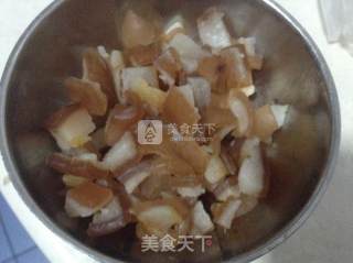 Stir-fried Dried Diced Pork with Bacon Skin recipe