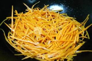 Home-style Stir-fry: Stir-fried Shredded Carrot with Bean Curd recipe