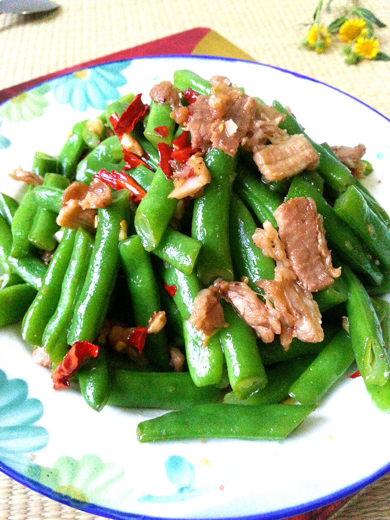 Stir-fried Kidney Beans with Pork Belly recipe