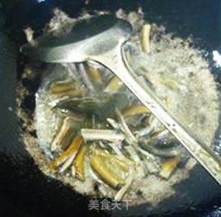 Stir-fried Eel with Celery recipe