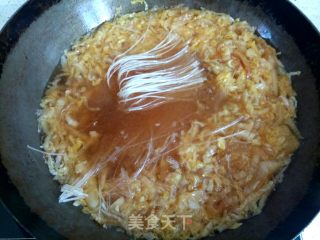 Whitebait Sauerkraut Vermicelli Soup recipe