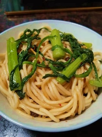 Fried Noodles with Chrysanthemum recipe
