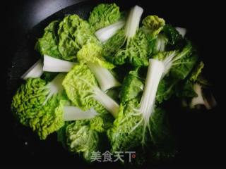 Stir-fried Morels with Yellow Cabbage recipe