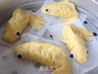 Sausage Koi Bun recipe