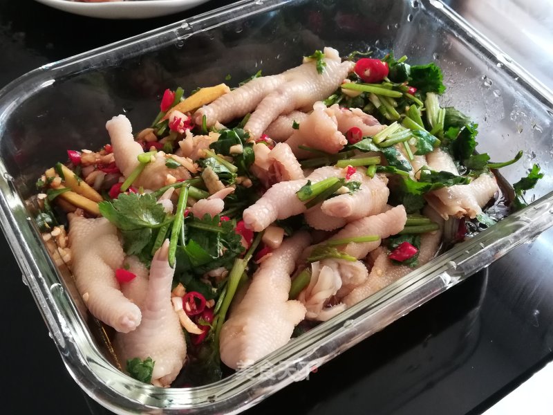 Hot and Sour Chicken Feet recipe