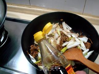 Halal Dish "scallion Fried Lamb" recipe