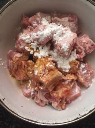 Pork Ribs in Claypot with Plum recipe