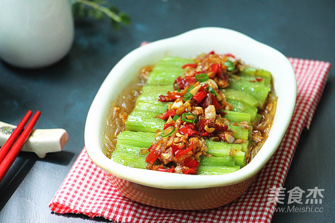 Steamed Loofah with Garlic Vermicelli recipe