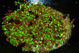 Garlic Sprouts with Minced Meat recipe