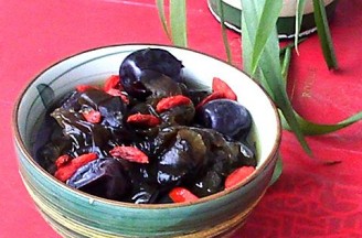 Red Dates and Fungus Soup recipe