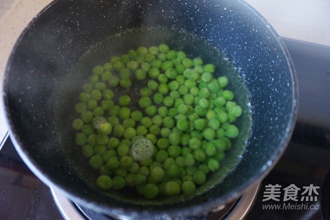 Fried Rice with Green Beans and Preserved Flavor recipe