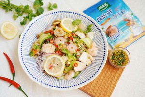 Low-calorie Thai Seafood Salad recipe