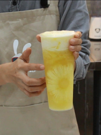 Bunny Running Milk Tea Tutorial: How to Make A Cup of Golden Pineapple