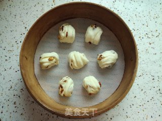 Old Noodle Rolls with Red Dates recipe