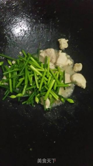 Stir-fried Pork with Chives recipe