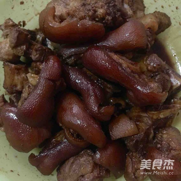 Braised Pork Knuckles with Southern Milk and Oyster Sauce recipe