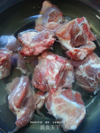 Beauty and Weight Reduction~~white Radish Stewed Pork Ribs Soup recipe