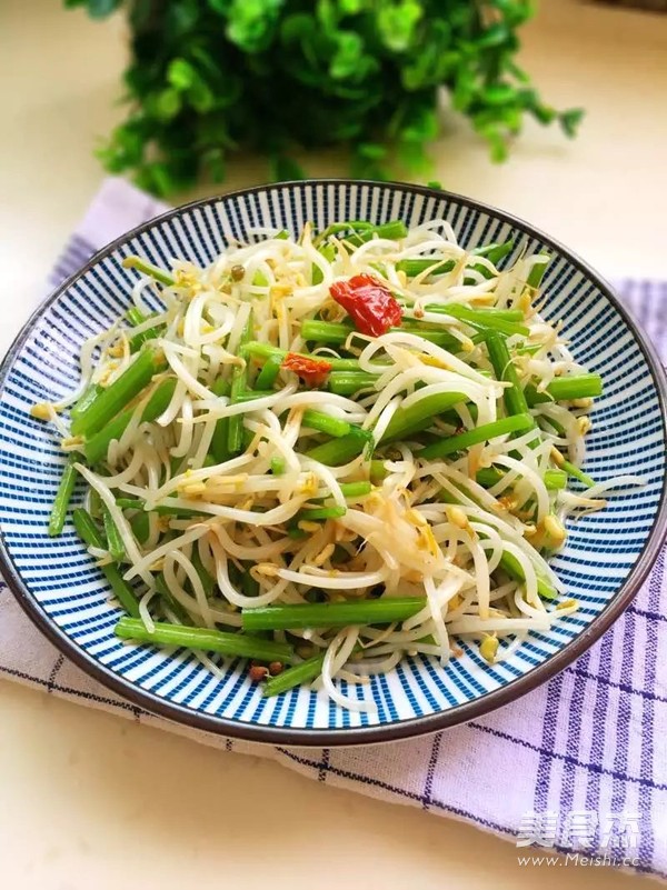 Stir-fried Mung Bean Sprouts recipe