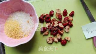 Grey Date Rice Porridge recipe