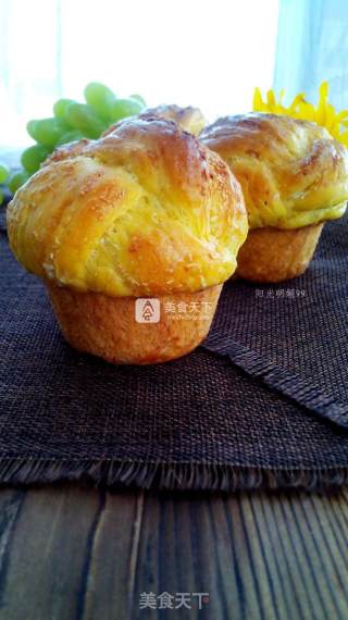 Coconut Hydrangea Bread recipe