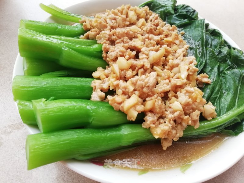 Minced Meat Garlic Choy Sum recipe