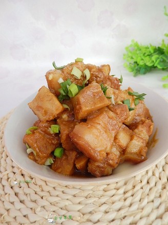 Braised Pork with Taro