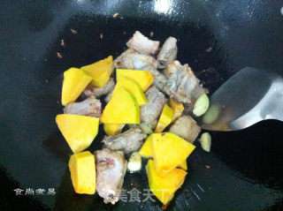 Braised Pork Ribs with Yam Pumpkin recipe