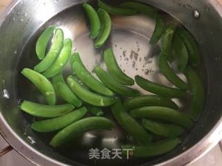 Stir-fried Black Fungus with Sweet Beans recipe