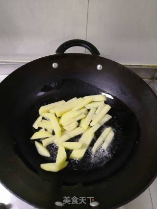 Spicy Dry Stir-fried Potato Chips recipe