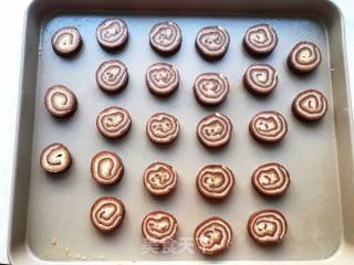 Three-color Spiral Biscuits recipe