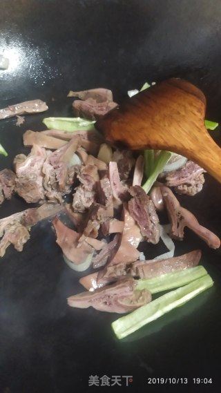 Stir-fried Dried Radish with Beef Coating recipe