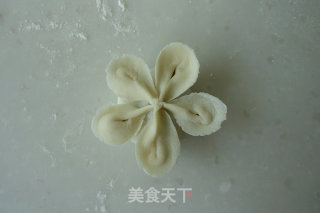 Flower Steamed Dumplings recipe