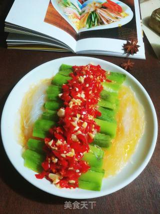 Steamed Loofah with Chopped Pepper and Vermicelli recipe
