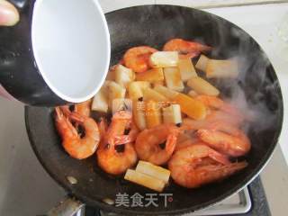High Rise Every Year-fried Rice Cakes with Shrimps recipe